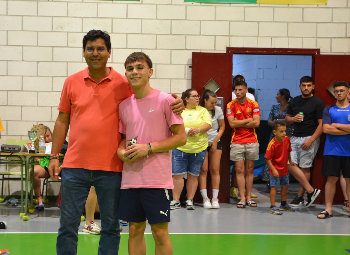 Los finalistas de absoluta del XX Maratón se llevan cada uno 400€ tras la suspensión de la mitad del partido final