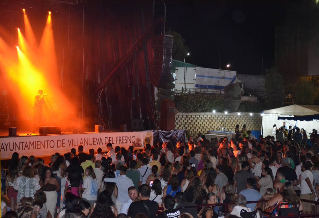 La Policía Local estima que hubo unas 2000 personas en el recinto ferial el sábado de feria