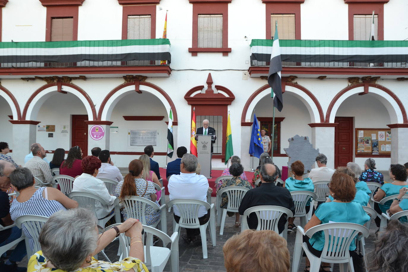 Marcelo Cruz, emocionado y feliz, recibió la Encina de Plata