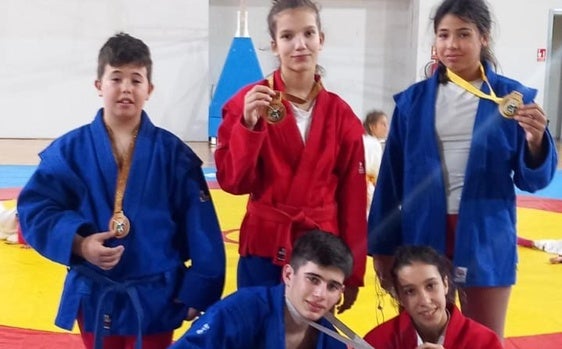 La EMD de Artes Marciales suma cinco nuevas medallas en Lucha Sambo