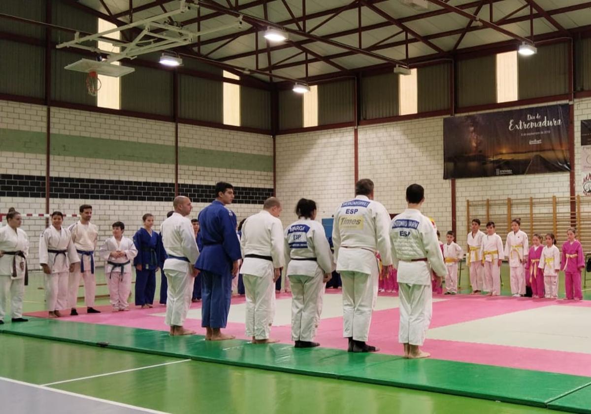 El judoka Antonio Marín, 7º DAN y 4º Campeón Mundial, fue el padrino del I Encuentro Interescuelas