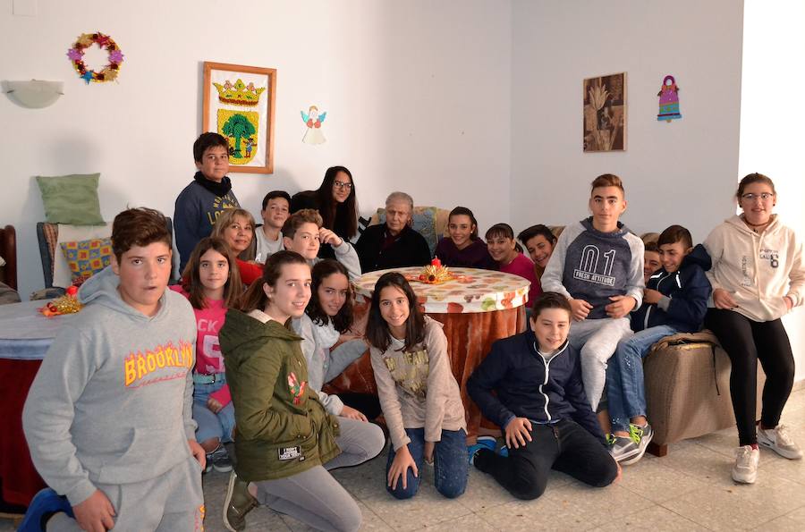 Algunos de los asistentes a los Pisos Tutelados. A.P