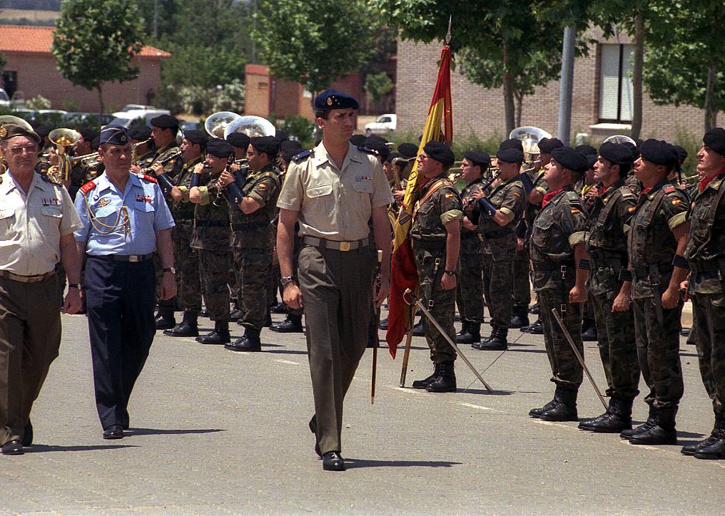 14.06.1996. Visita del Príncipe Felipe a la Base General Menacho