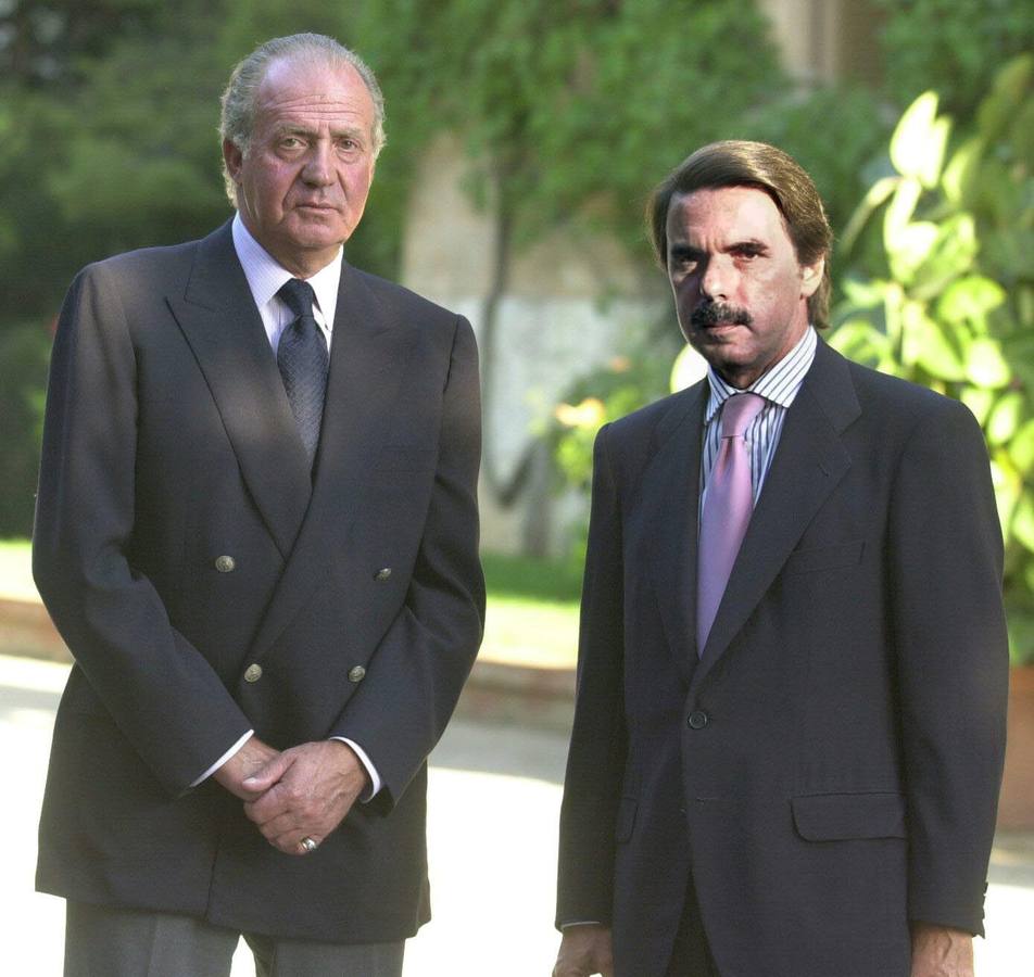 Junto a José María Aznar. El Rey Juan Carlos recibe a José María Aznar.