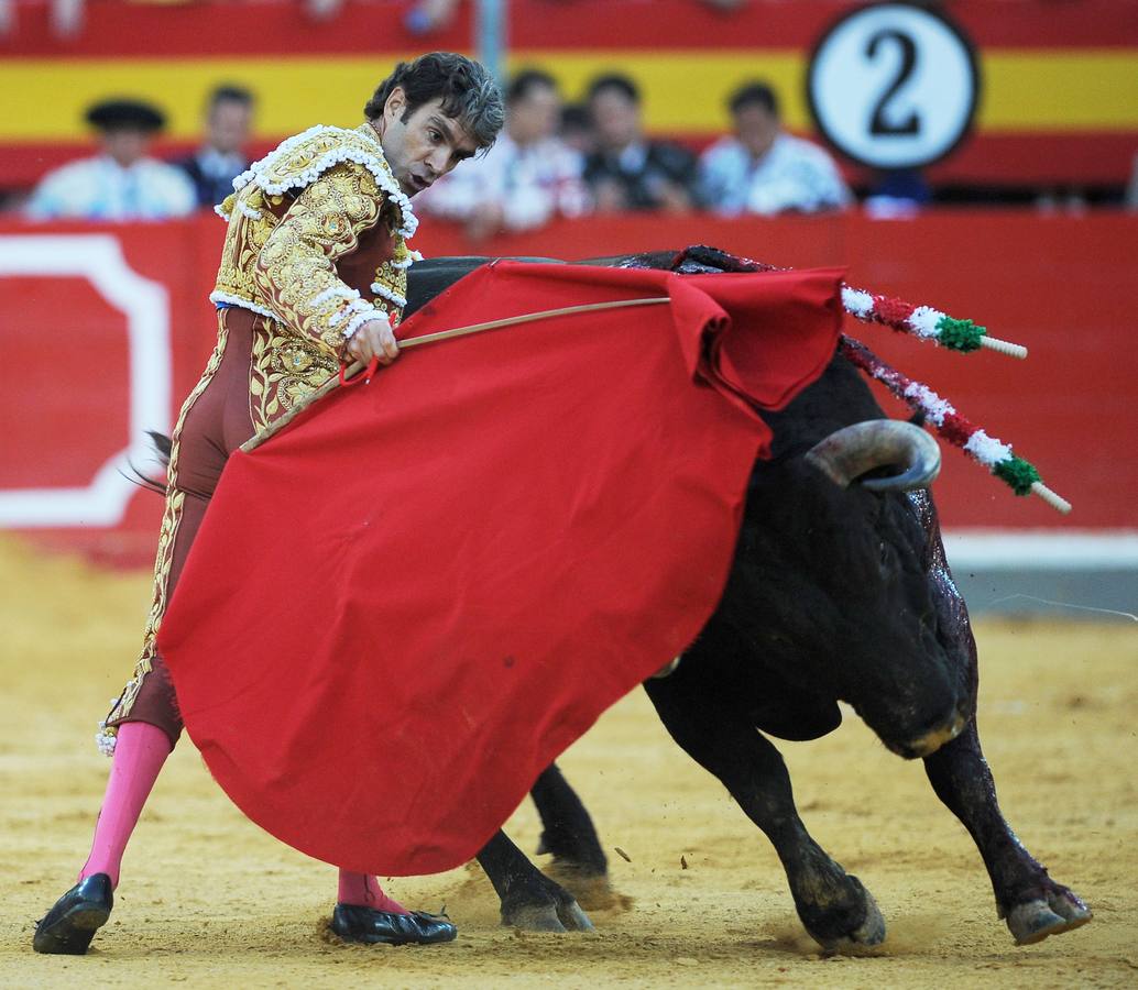 José Tomás y Cerro salieron a hombros por la Puerta Grande en Granada