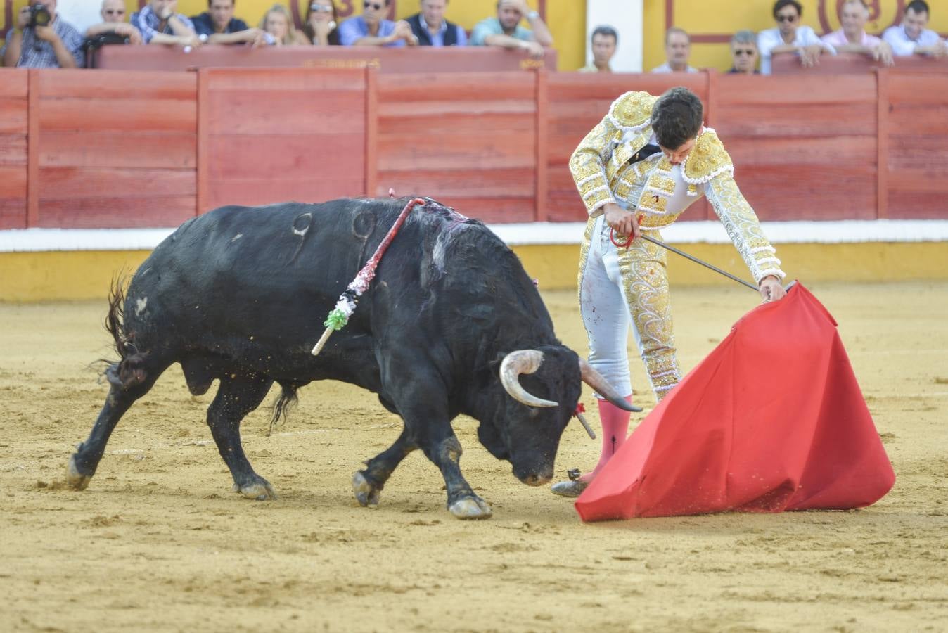 Perera y Campos salen a hombros en Badajoz