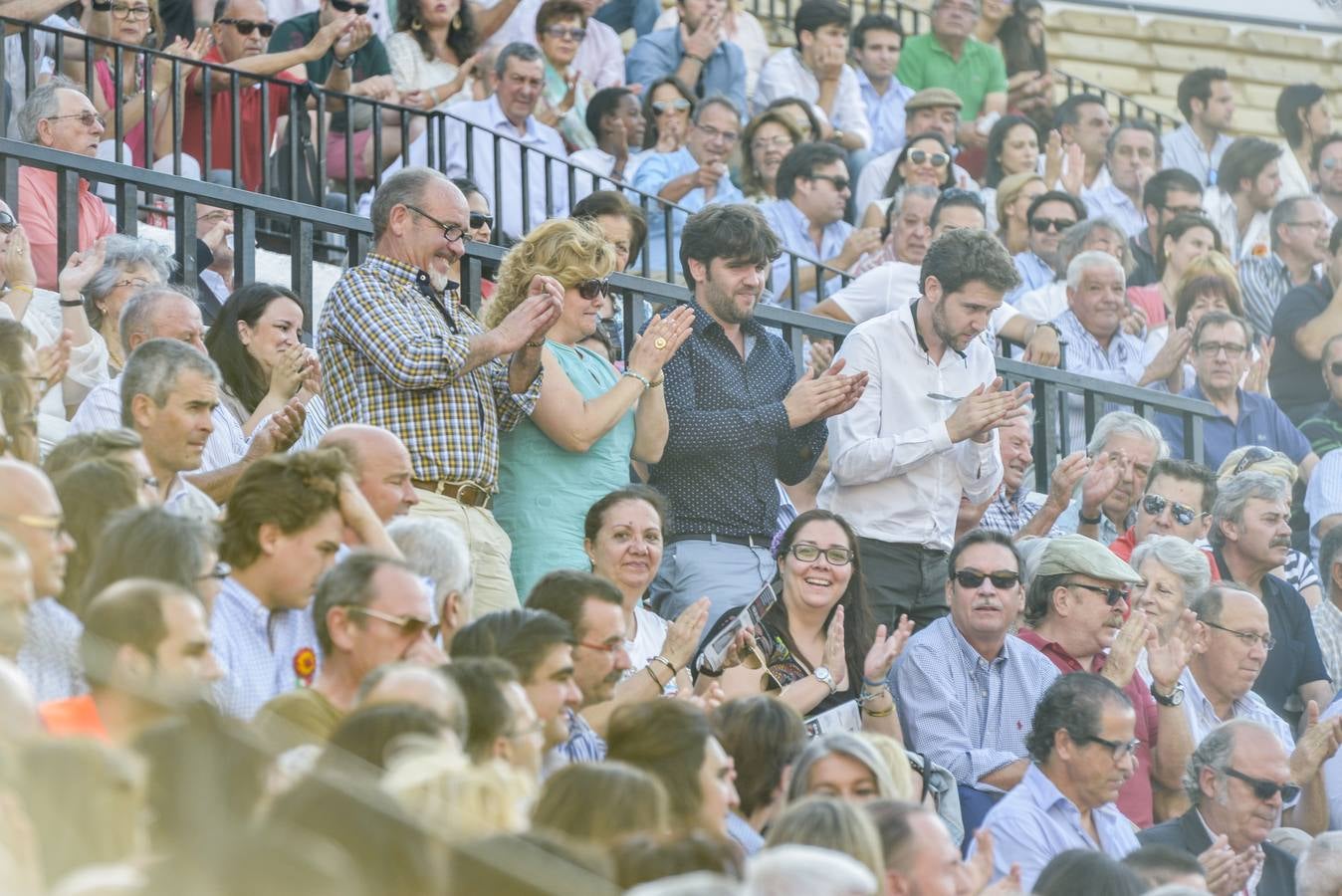 Perera y Campos salen a hombros en Badajoz