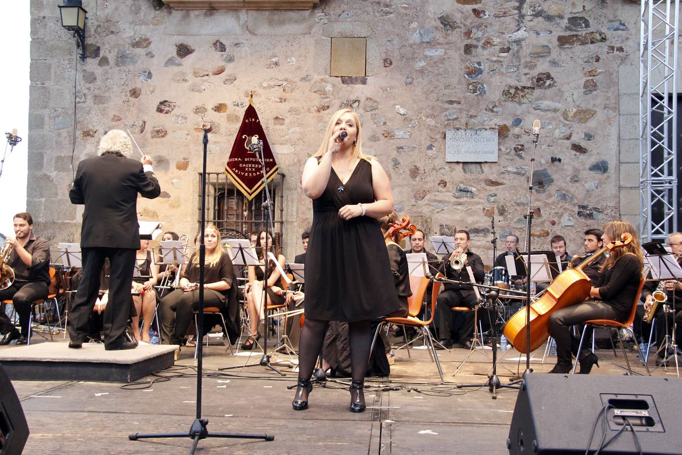 Mujeres.ex despidió el Festival de Teatro de Cáceres