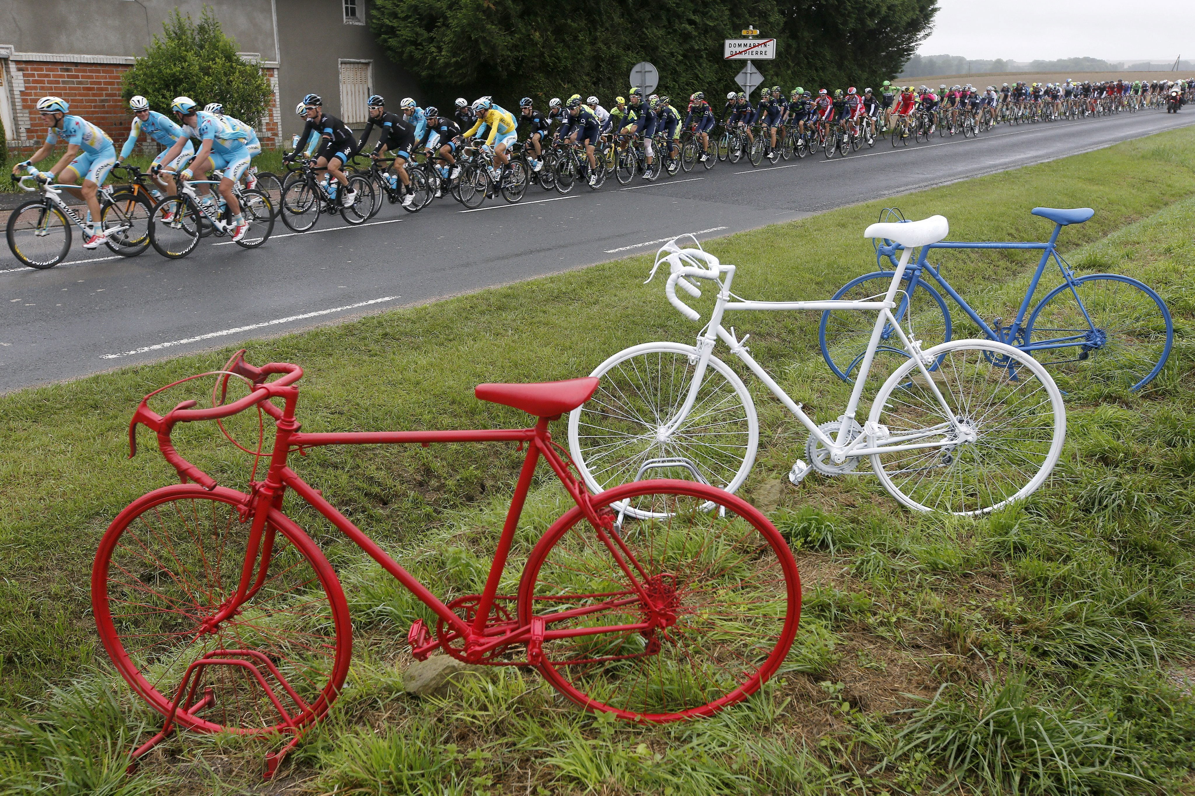Victoria de Trentin delante de Sagan en la 7ª etapa del Tour de Francia