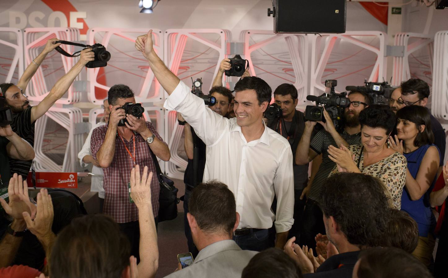Sánchez, elegido secretario general del PSOE