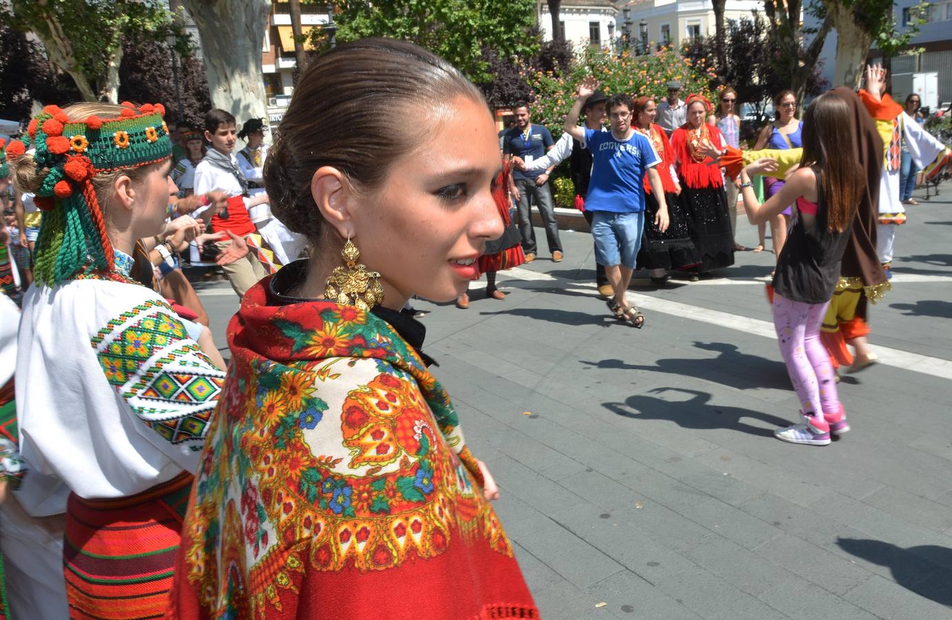 Badajoz baila con los pueblos del mundo