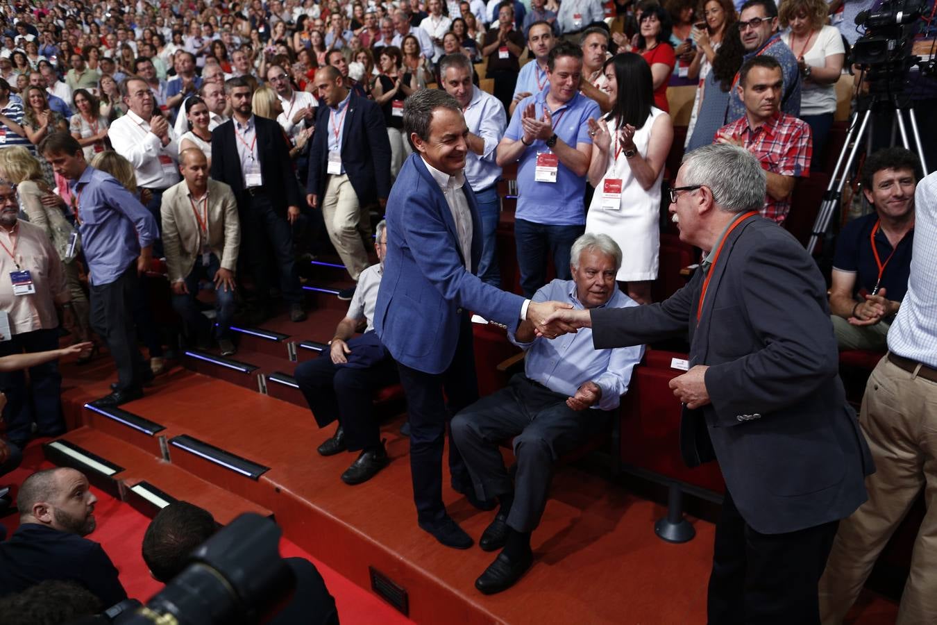 El PSOE cierra su Congreso con nueva Ejecutiva y nuevo líder