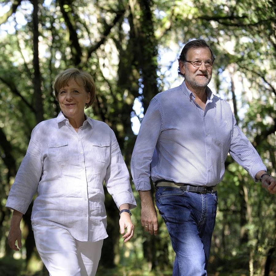 Angela Merkel y Mariano Rajoy recorren parte del Camino de Santiago.