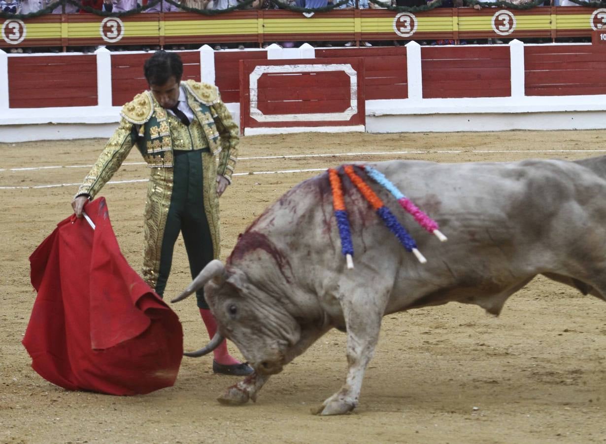 Tarde triunfal de Mora, Ferrera y Talavante en Mérida