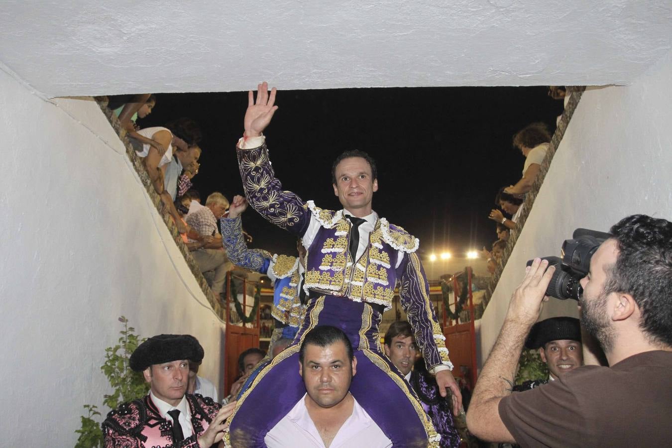 Tarde triunfal de Mora, Ferrera y Talavante en Mérida