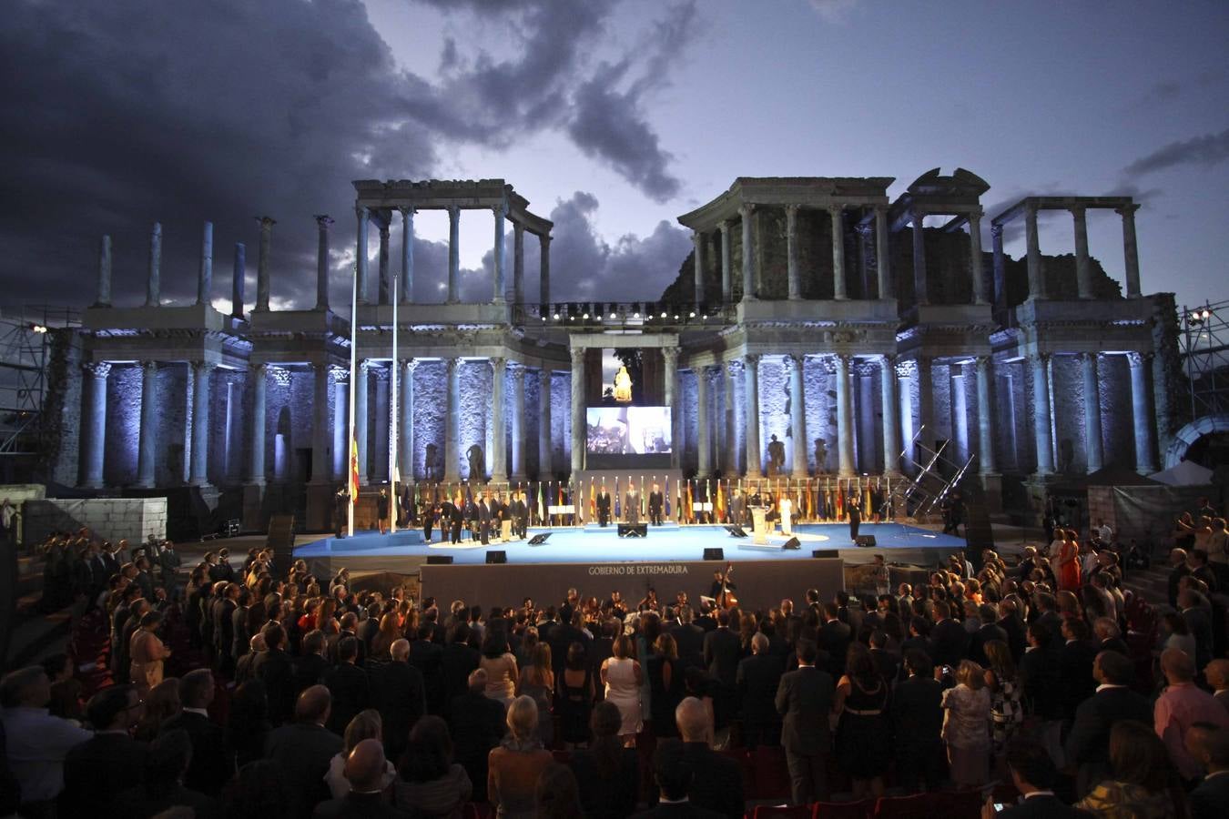 Domingo 7 de septiembre. Entrega de Medallas de Extremadura en el teatro Romano de Mérida. Fotos: J.M. ROMERO