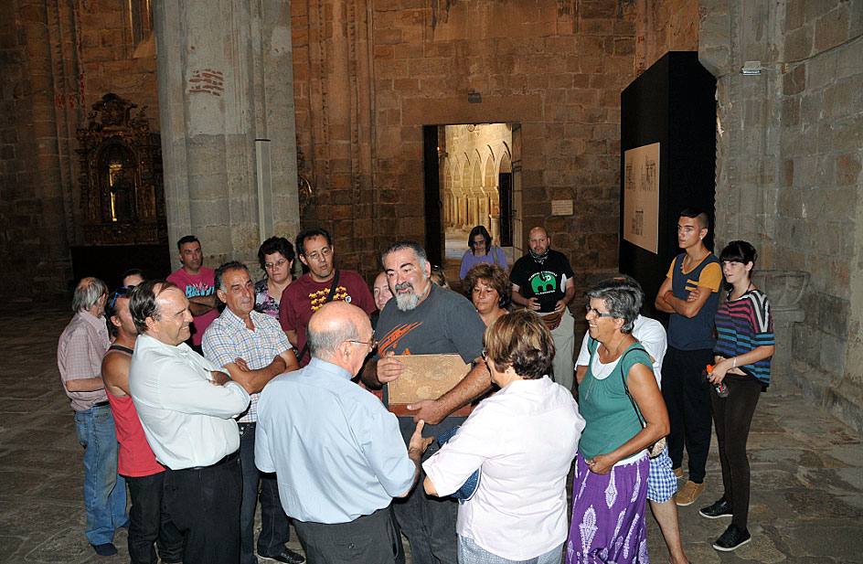 Miembros del Campamento Dignidad se encierran por la Renta Básica