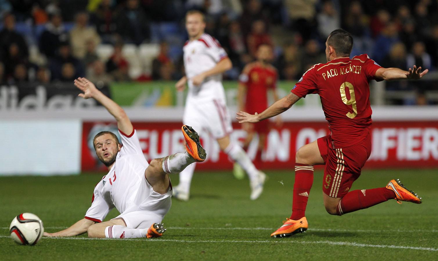 Sábado, 15 de noviembre: Encuentro valedero para la clasificación para la Eurocopa 2016 que enfrentó a la Selección Española contra Bielorrusia, que disputaron en el estadio Nuevo Colombino de Huelva. El resultado fue de 3-0 para la la Selección Española.