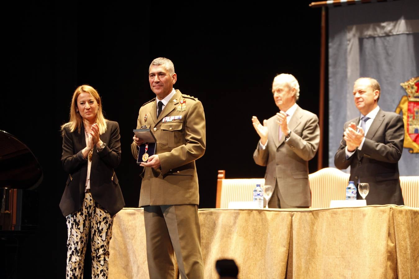 Entrega de la Medalla de Cáceres al Cefot