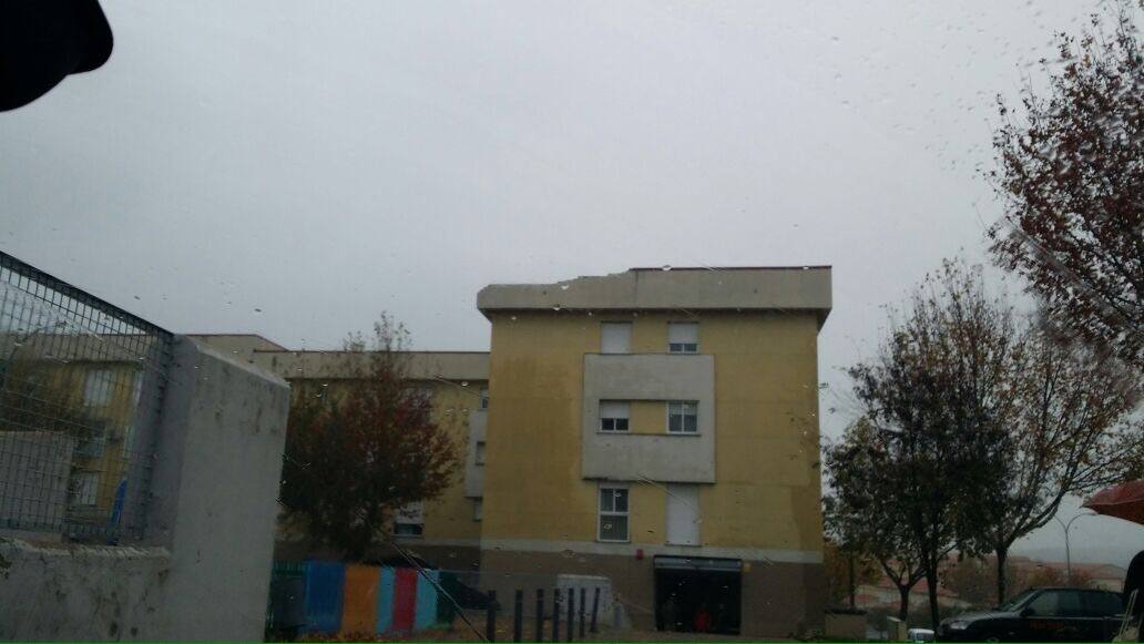 El fuerte viento provoca daños en Plasencia