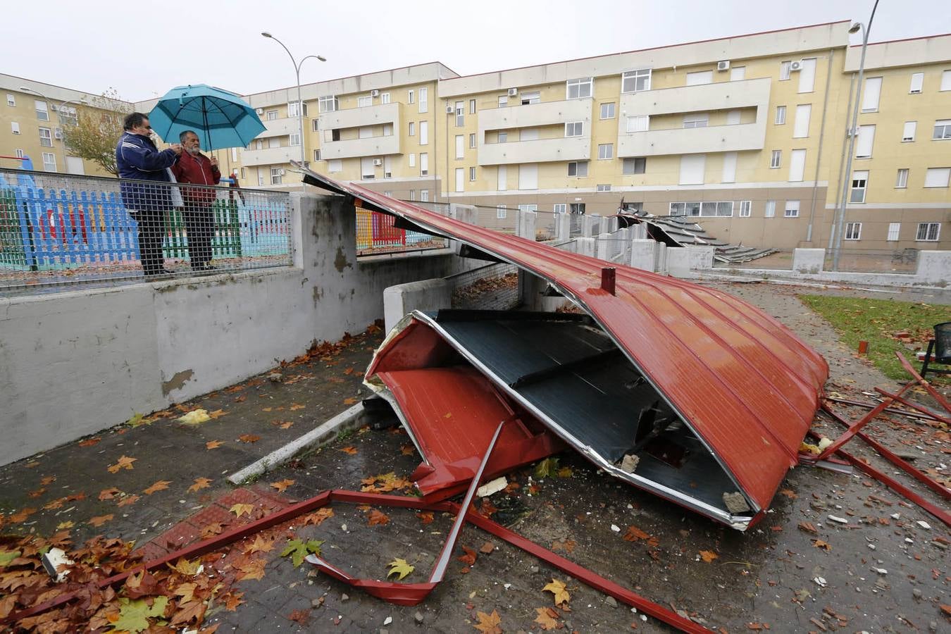 Viernes, 28 de noviembre: La localidad cacereña de Hervás registró una racha de viento de 103 kilómetros por hora, la mayor de la Comunidad Autónoma de Extremadura y entre lmás altas de España, según los datos recogidos por la Agencia Estatal de Meteorología. Fotografía: HOY