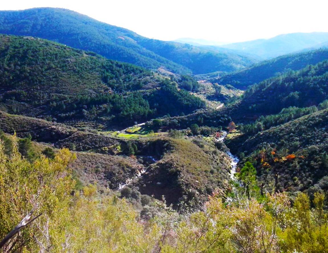 Las lluvias otoñales dan fuerza al Chorrituelo de Ovejuela