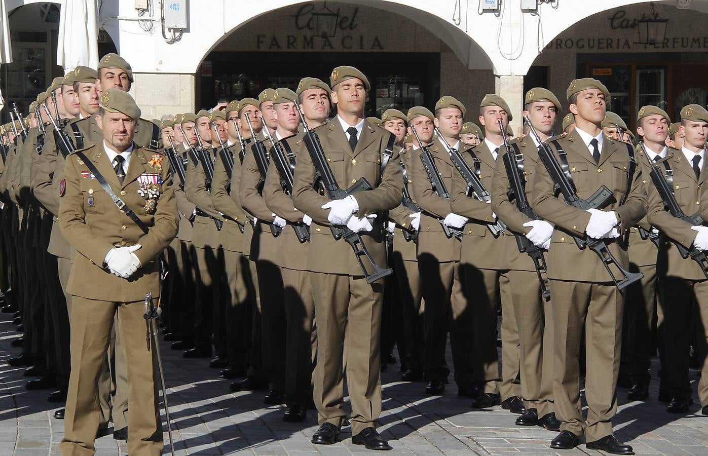 El Cefot celebra sus 50 años con un acto en la Plaza Mayor de Cáceres