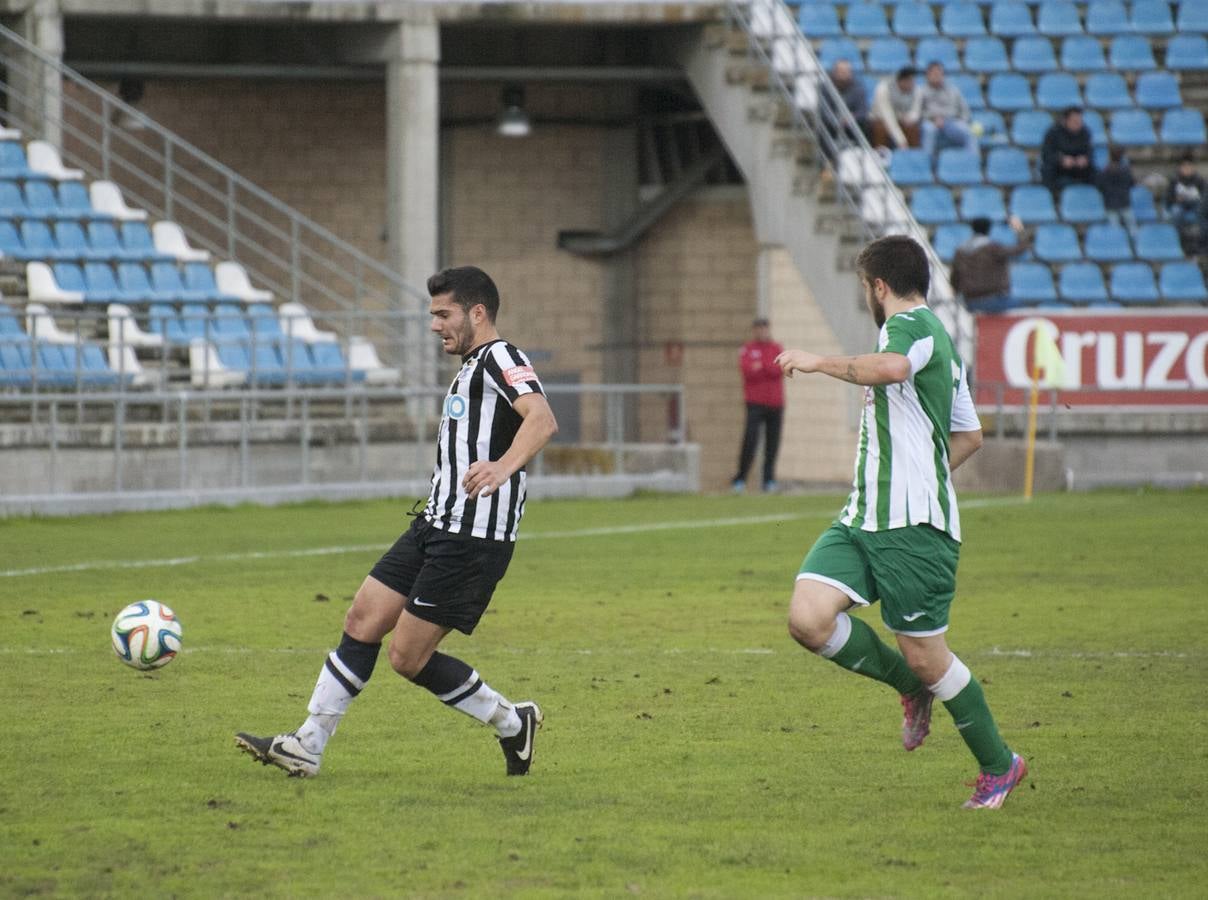 El Badajoz se impone al Valdivia