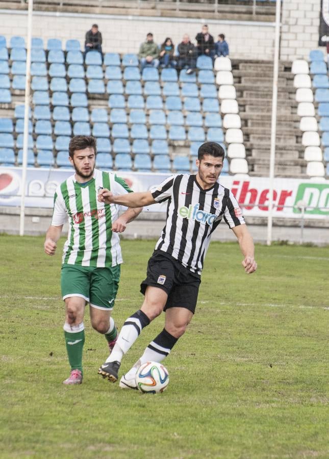 El Badajoz se impone al Valdivia