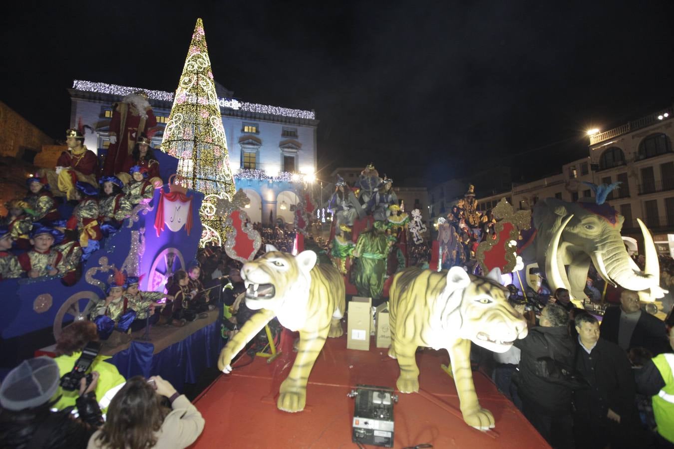 Los Reyes Magos recorren Cáceres y Plasencia