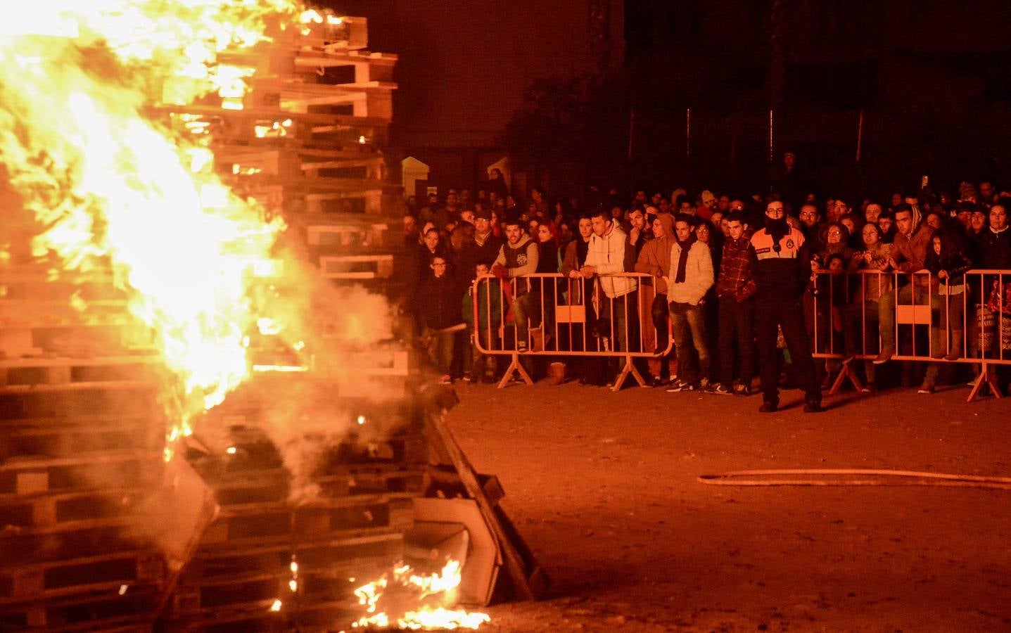 La margen derecha celebra las Candelas