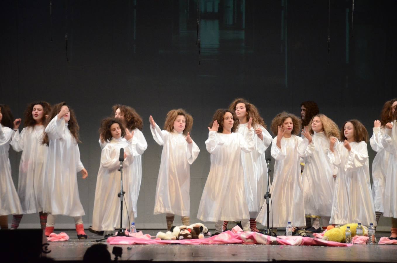 La murga infanil de Puebla de Obando dedica un pasodoble al cáncer