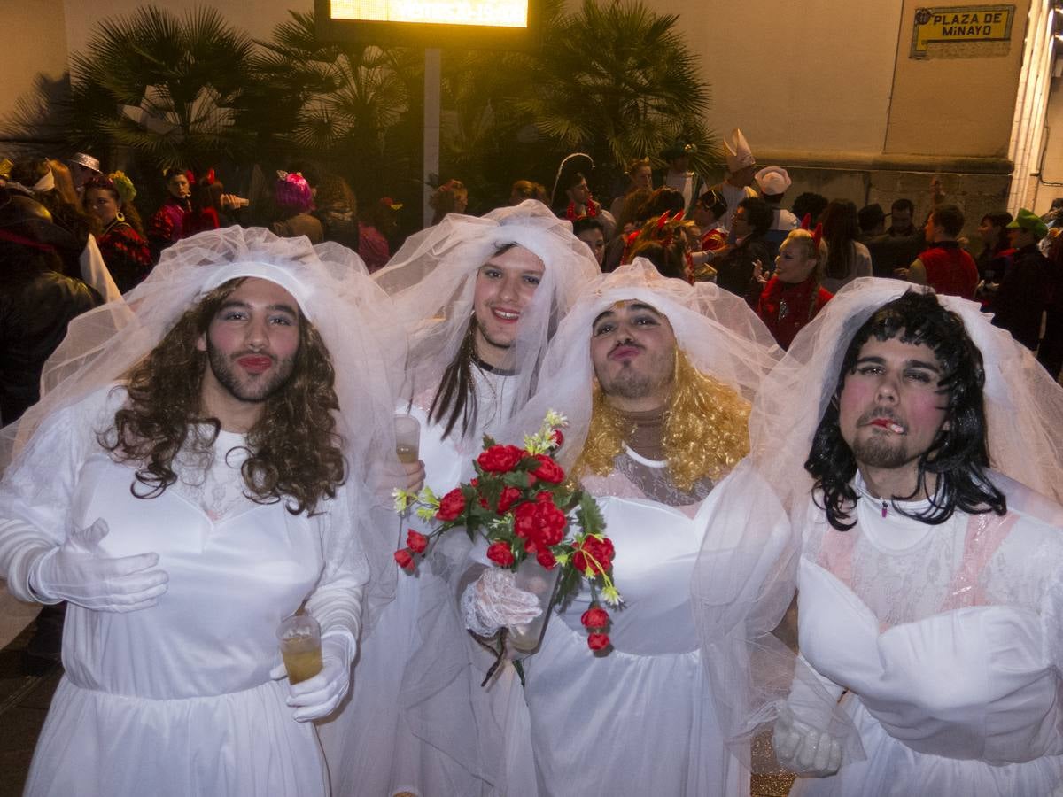 Ambiente nocturno en el sábado de Carnaval