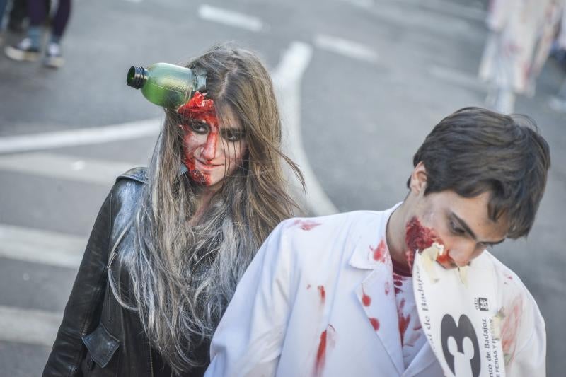 Artefactos y grupos menores en el desfile del Carnaval de Badajoz