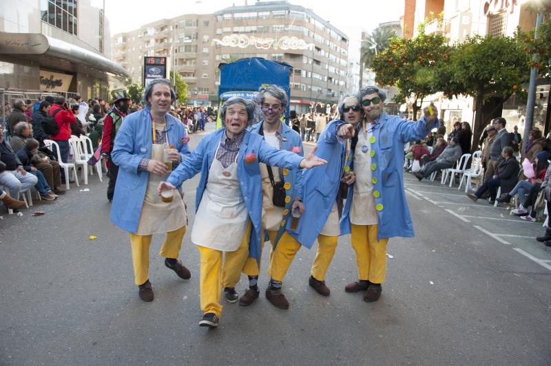 Artefactos y grupos menores en el desfile del Carnaval de Badajoz