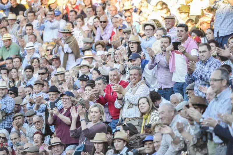 Ambiente y tendidos en el domingo de Olivenza