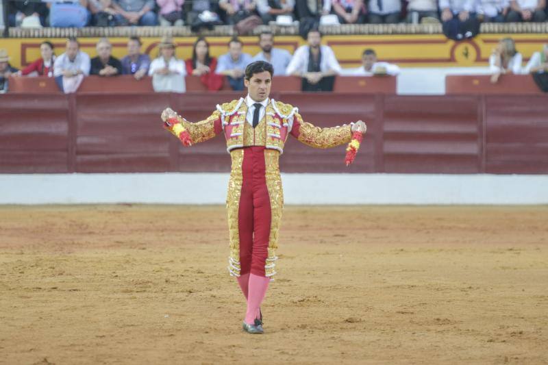 Susto en la reaparición de Francisco Rivera &#039;Paquirri&#039; en Olivenza