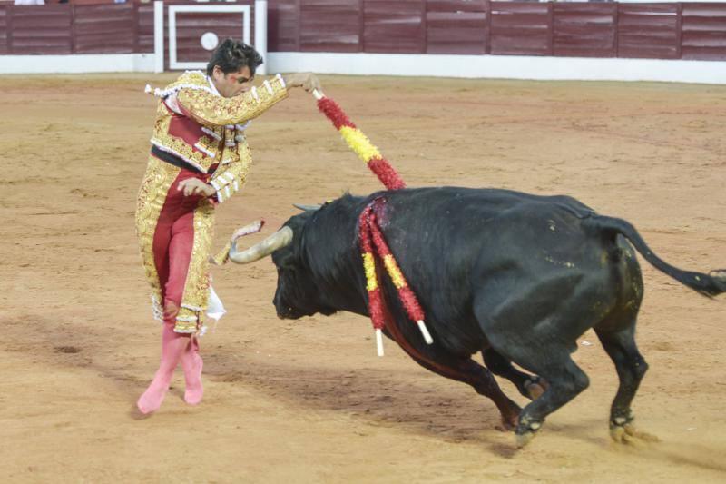 Susto en la reaparición de Francisco Rivera &#039;Paquirri&#039; en Olivenza