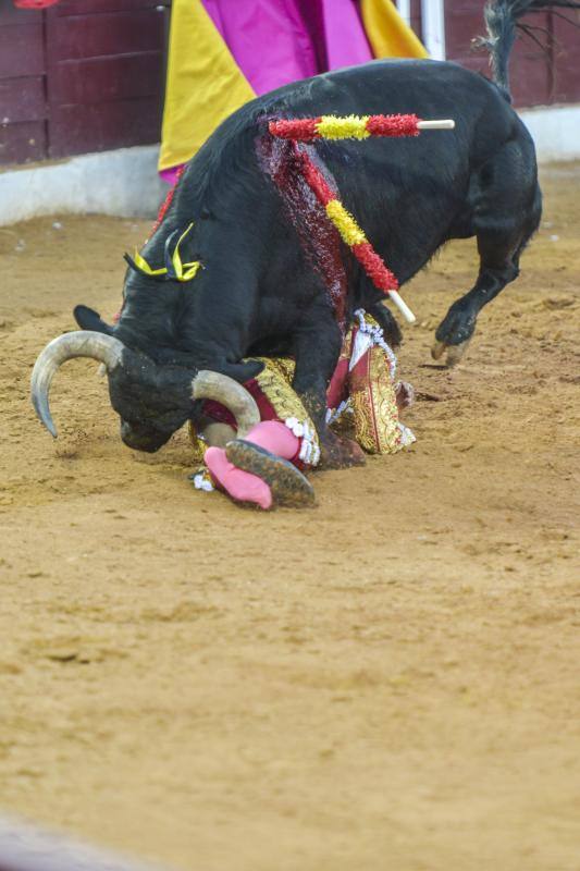 Susto en la reaparición de Francisco Rivera &#039;Paquirri&#039; en Olivenza