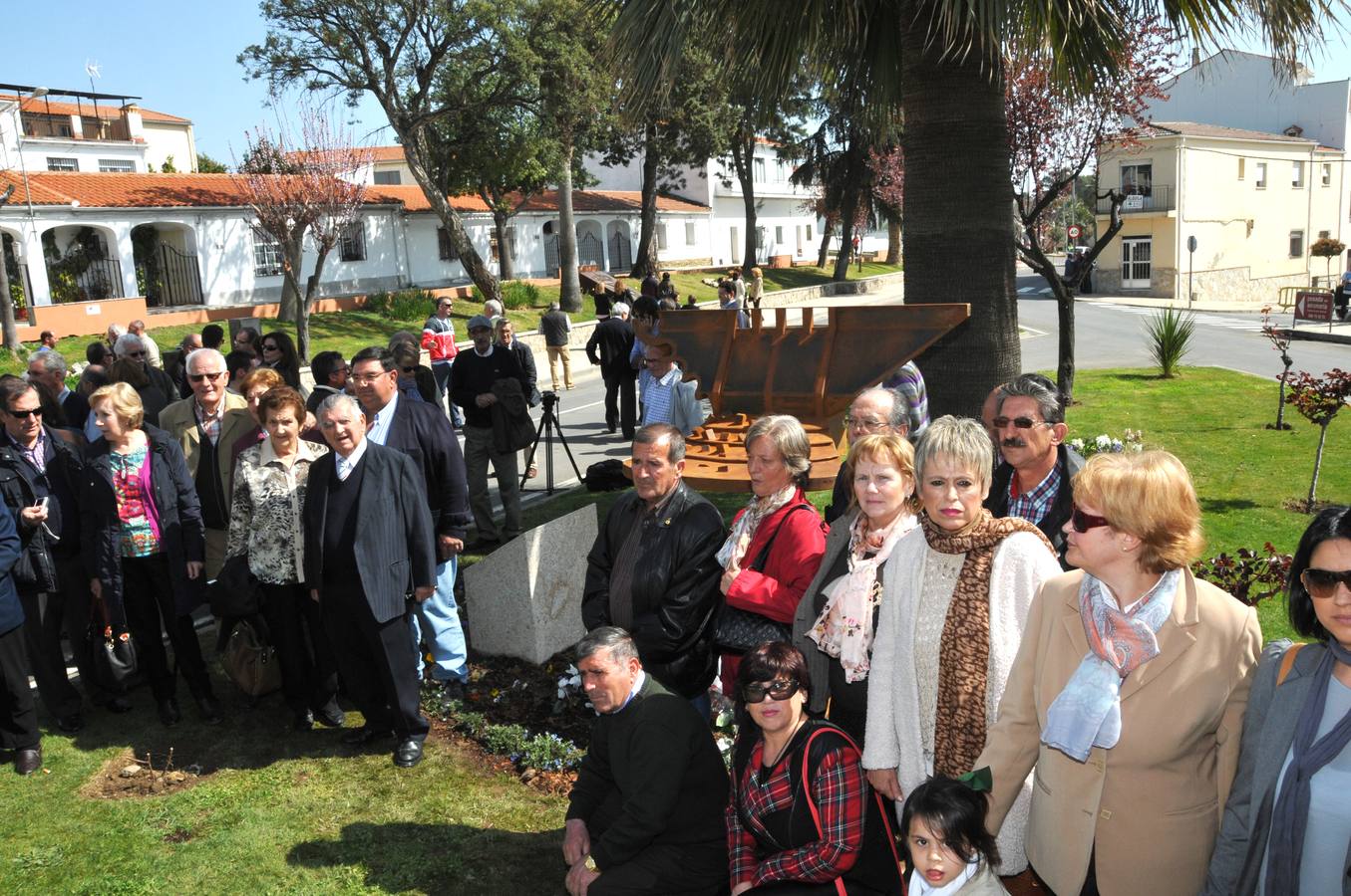 Homenaje a los fallecidos en las obras de construcción de las presa de Torrejón el Rubio