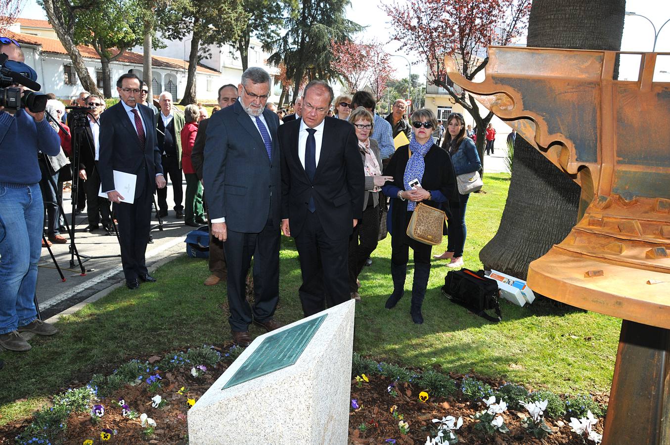 Homenaje a los fallecidos en las obras de construcción de las presa de Torrejón el Rubio