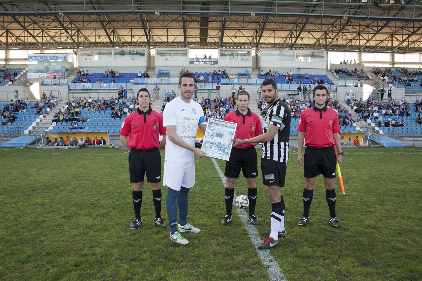 El CD Badajoz se lleva el derbi pacense