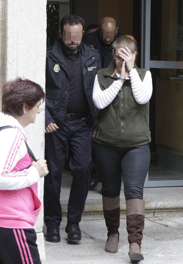 Miércoles, 8 de abril: La defensa del hijo del empresario de Logrosán asesinado en febrero de 2011, hecho por el que estaban condenados tanto él como su madre a 17 años y medio de prisión, ha cambiado su versión y ha acusado a su progenitora de cometer el asesinato por "despecho y rencor". Fotografías: Lorenzo Cordero