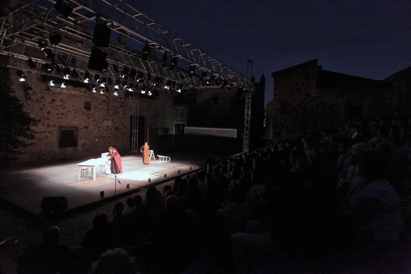 &#039;Juego de Damas&#039; abre el Clásico de Cáceres