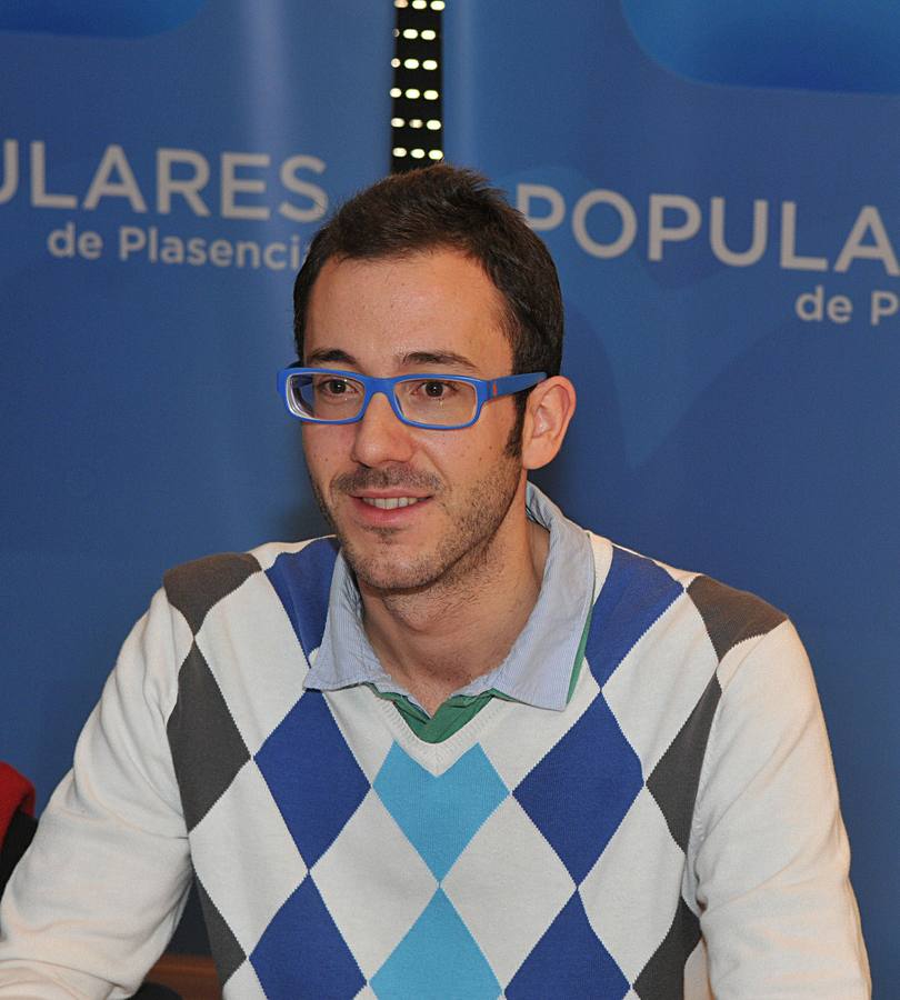 Luis Domingo Díaz. Juventud