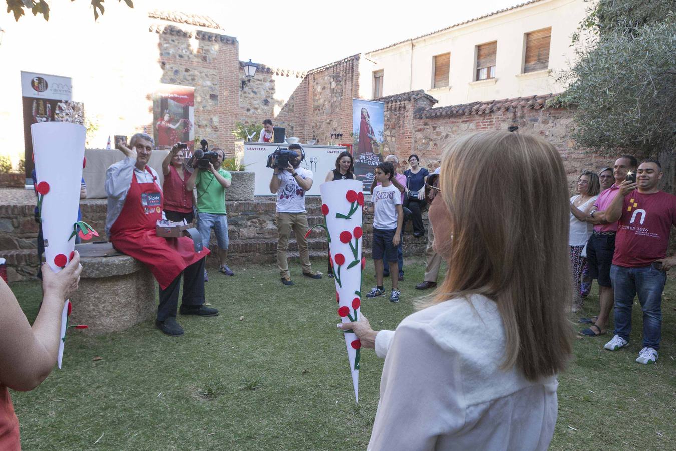 Fernando Romay cocina con cerezas del Jerte en Cáceres