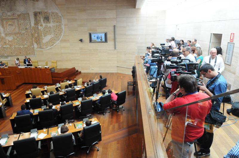 Primera sesión de la Asamblea de Extremadura