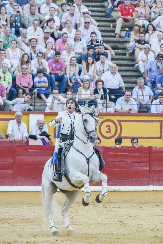 Las mejores imágenes de la corrida de rejones