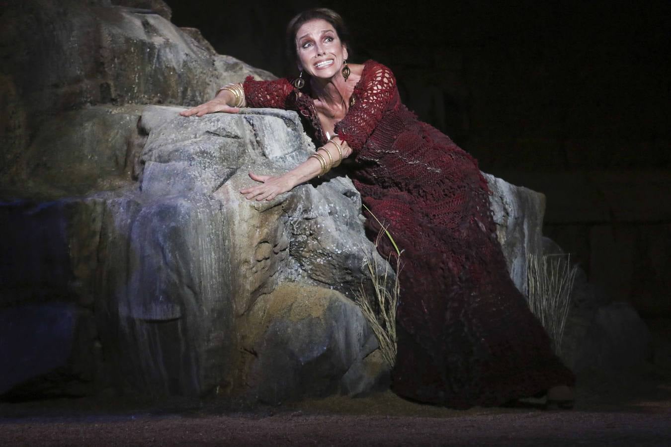 Ensayo de Medea, entre el mito y lo terrenal