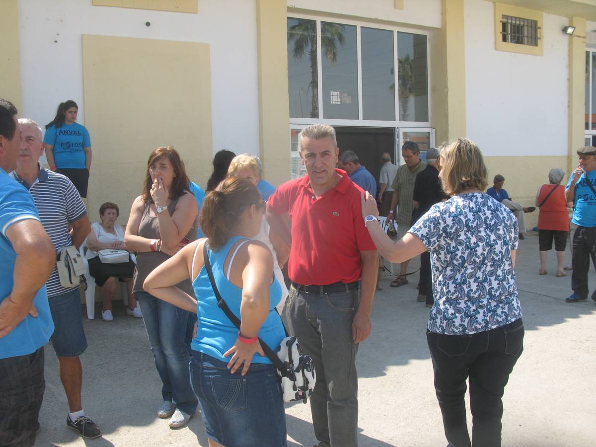 Moraleja se vuelca con las personas desalojadas por el fuego